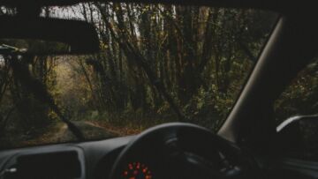 Wypadek pod Toruniem: 26-latek z wynikiem alkomatu ponad 1 promil trafił do szpitala
