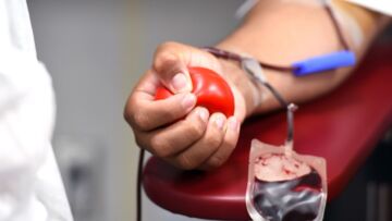 Porozmawiajmy o honorowym oddawaniu krwi: Jak jeden człowiek może pomóc drugiemu w Toruniu