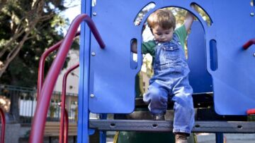 Zamknięcie placu zabaw w toruńskim parku Bydgoskiego Przedmieścia po tragicznym wypadku