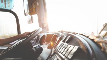Wojciech Ahiejczyk, kierowca autobusu, ratuje życie człowieka cierpiącego na atak epilepsji