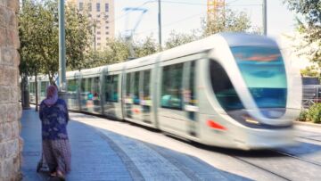 Toruń modernizuje torowisko tramwajowe – czeka nas jednotorowa rewolucja!