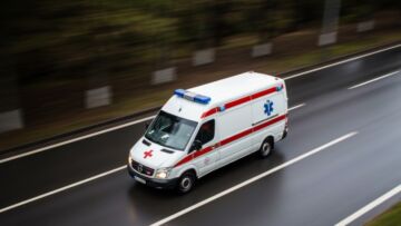 Toruńscy ratownicy WOPR: Bohaterska interwencja na drodze w Brzozie