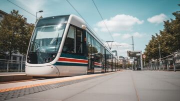 Zimowa wyprawa uczniów do toruńskiej zajezdni tramwajowej