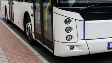 Ekologiczne autobusy na szybkim ładowaniu: 15 minut do gotowości!