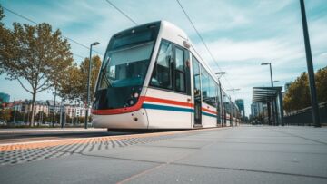 Świąteczny tramwaj w Toruniu: Zatrzymaj chwilę i wygraj!