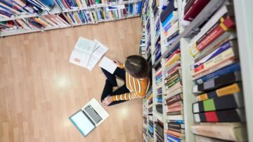 Twórz świąteczne dekoracje na wielkanocnych warsztatach w gminnej bibliotece!