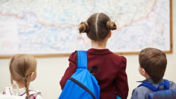 1LO w Toruniu: tradycja edukacji, która kształtuje przyszłość miasta