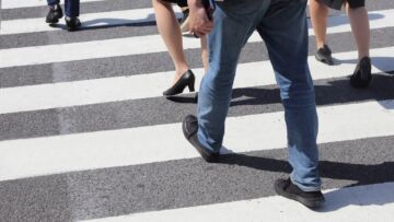 Nowe standardy bezpieczeństwa na przejściach dla pieszych w mieście