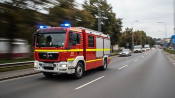 Pożar na poligonie w Toruniu: Strażacy w akcji!