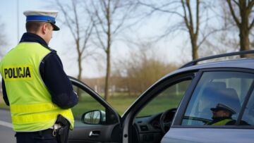 Toruń walczy z nietrzeźwymi kierowcami: Policja w akcji!