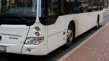Nowe zielone wiaty przy Kaszowniku i Osiedlu Młodych